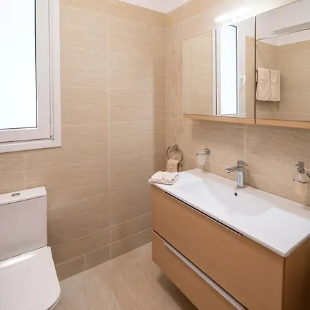 Eugenias Getaway By The Sea - Diminio Escape * Kato Diminio