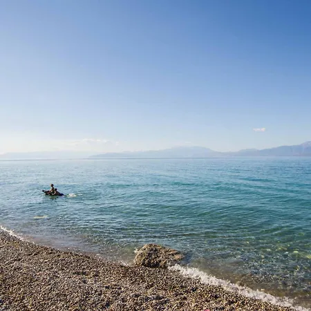 Eugenias Getaway By The Sea - Diminio Escape *