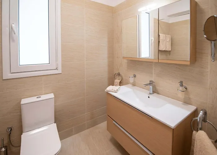 Eugenias Getaway By The Sea - Diminio Escape * Kato Diminio