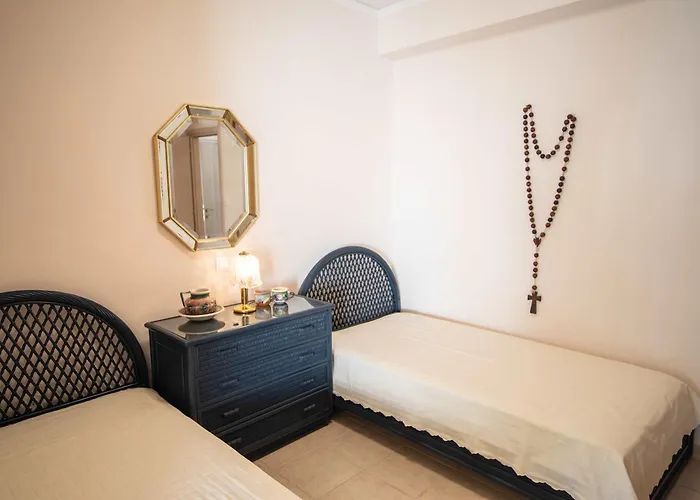 Eugenias Getaway By The Sea - Diminio Escape Nyaraló